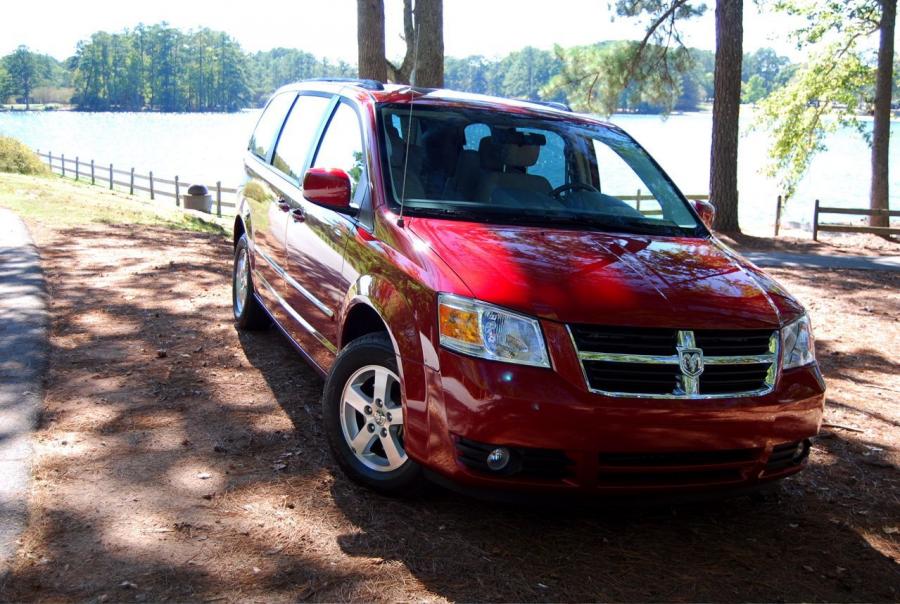  Dodge Grand Caravan SXT 2008 года  (фото 37 из 67)